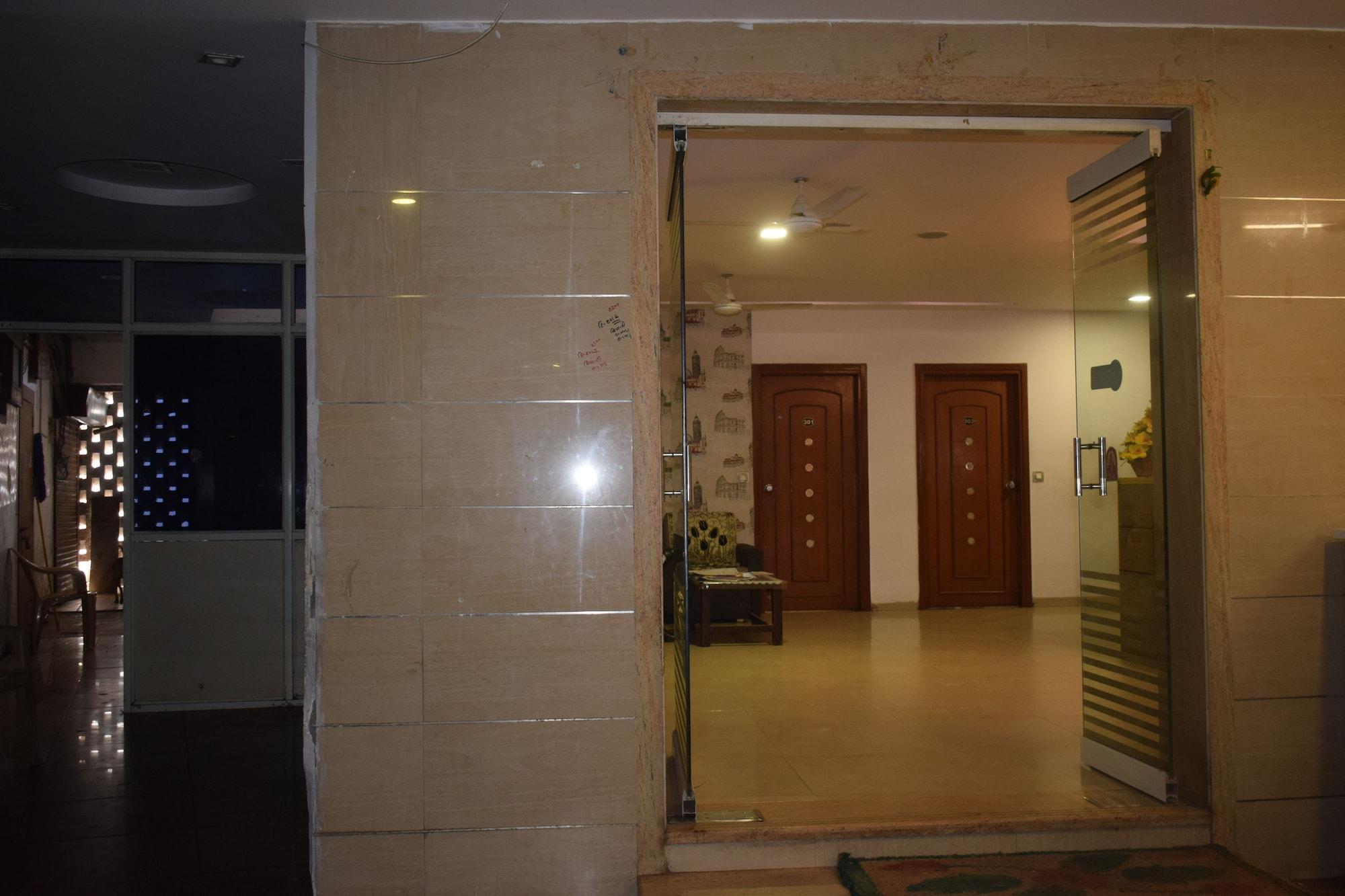 Fabhotel Kadamb Inn Ahmedabad Extérieur photo