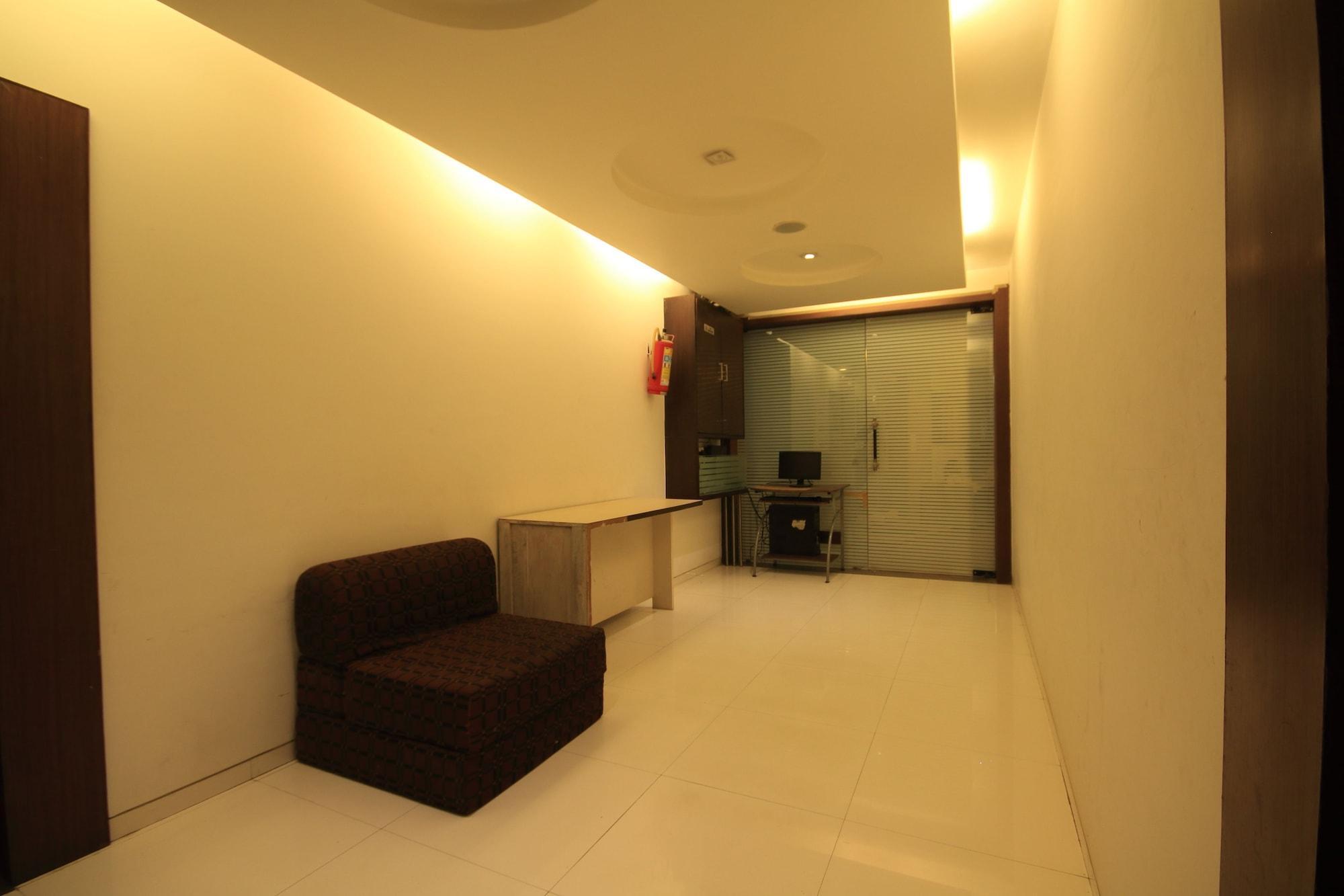 Fabhotel Kadamb Inn Ahmedabad Extérieur photo