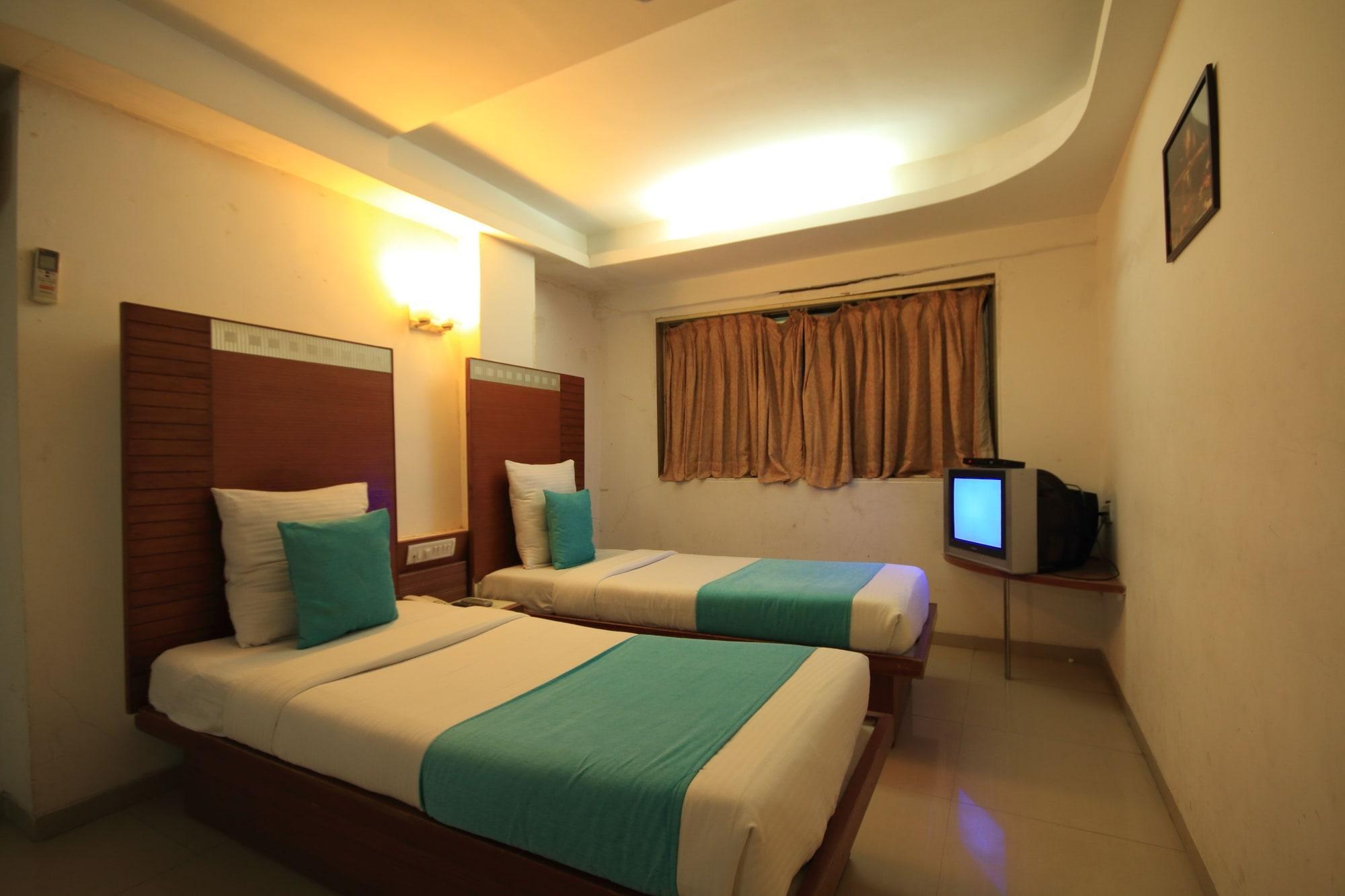 Fabhotel Kadamb Inn Ahmedabad Extérieur photo