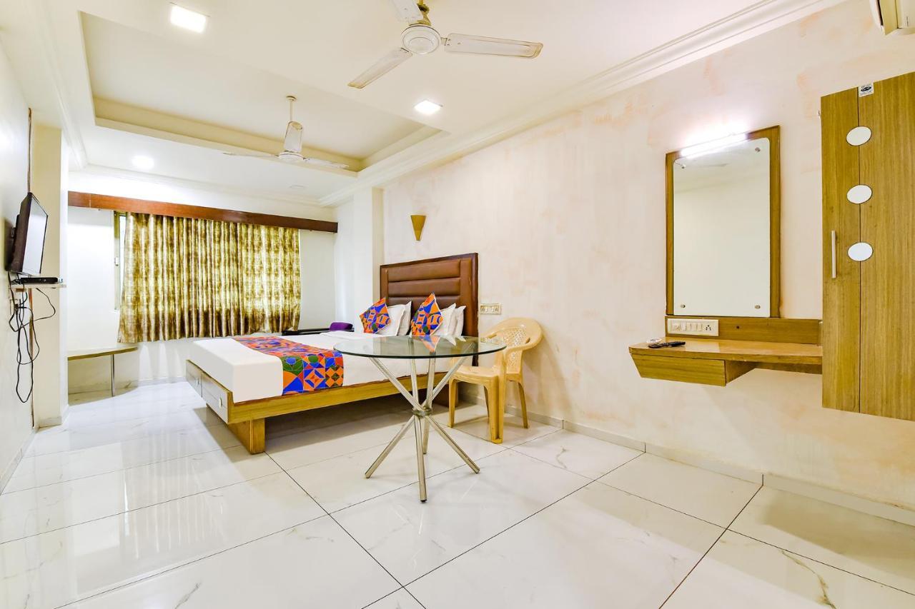 Fabhotel Kadamb Inn Ahmedabad Extérieur photo
